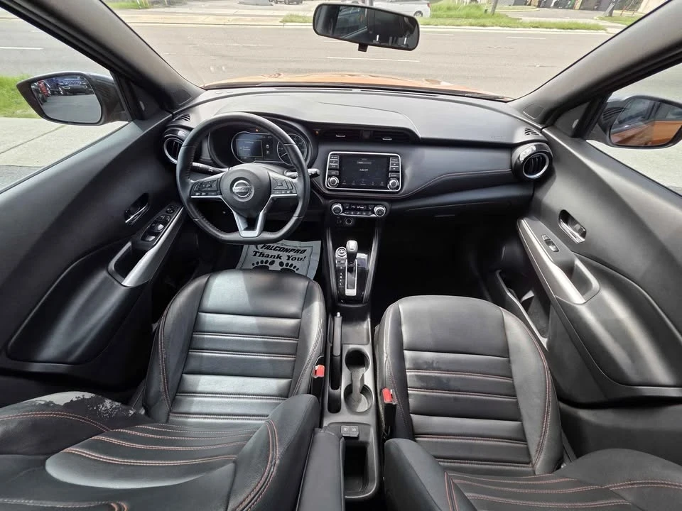 2019 Nissan Kicks - Image 16 of 19