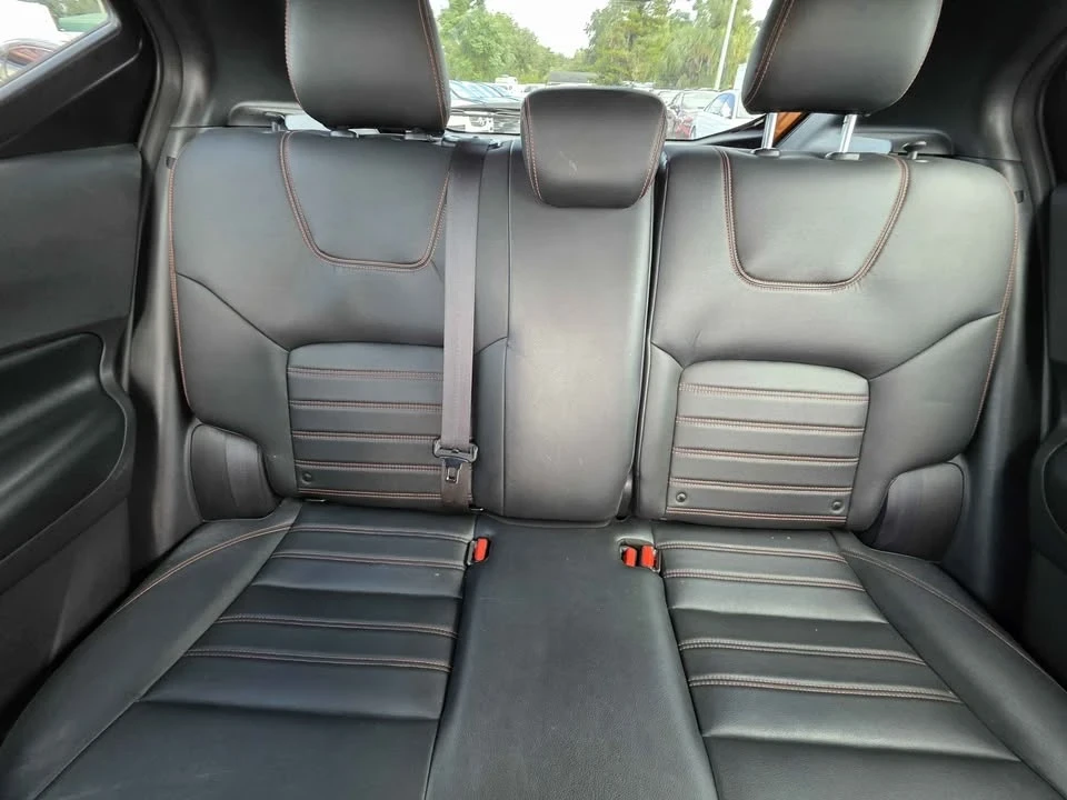 2019 Nissan Kicks - Image 13 of 19