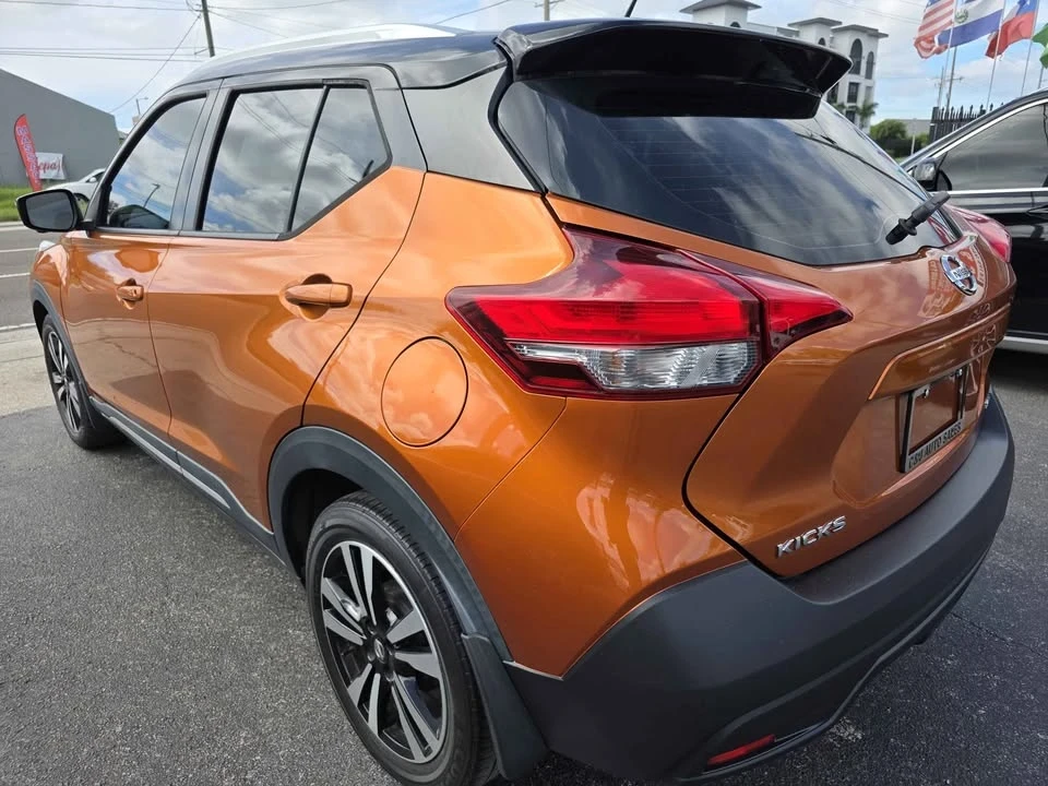 2019 Nissan Kicks - Image 8 of 19