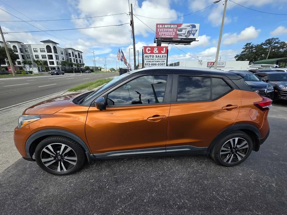 2019 Nissan Kicks - Image 5 of 19