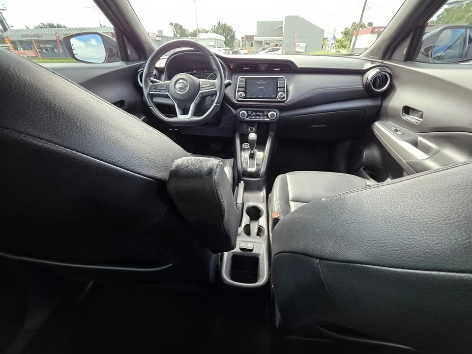 2019 Nissan Kicks - Image 15 of 19