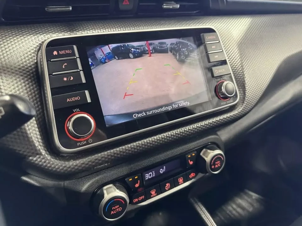 2019 Nissan Kicks - Image 15 of 20