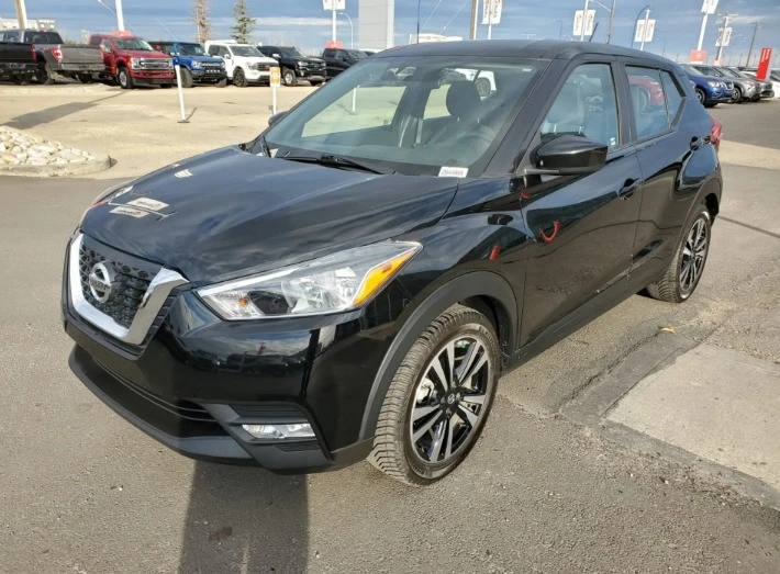 2019 Nissan Kicks - Image 3 of 17