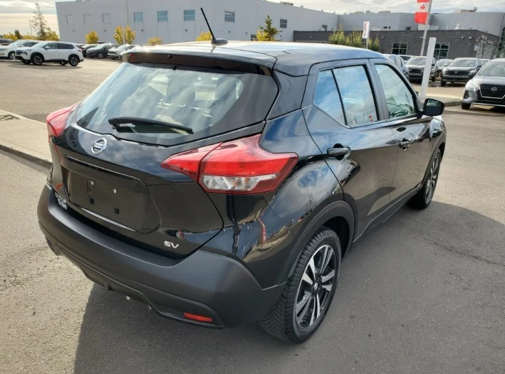 2019 Nissan Kicks - Image 7 of 17