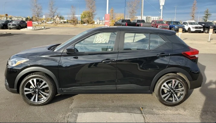 2019 Nissan Kicks - Image 4 of 17