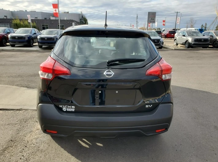 2019 Nissan Kicks - Image 6 of 17
