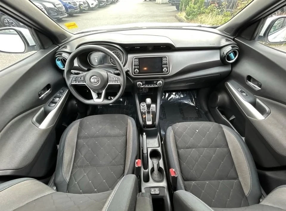 2019 Nissan Kicks - Image 11 of 15