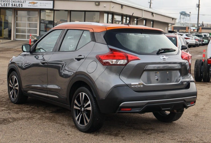 2019 Nissan Kicks - Image 2 of 7
