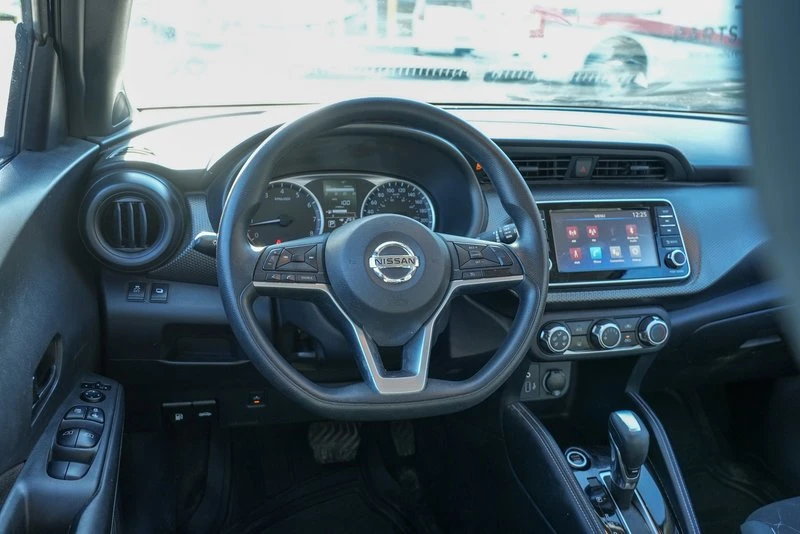 2019 Nissan Kicks - Image 17 of 19