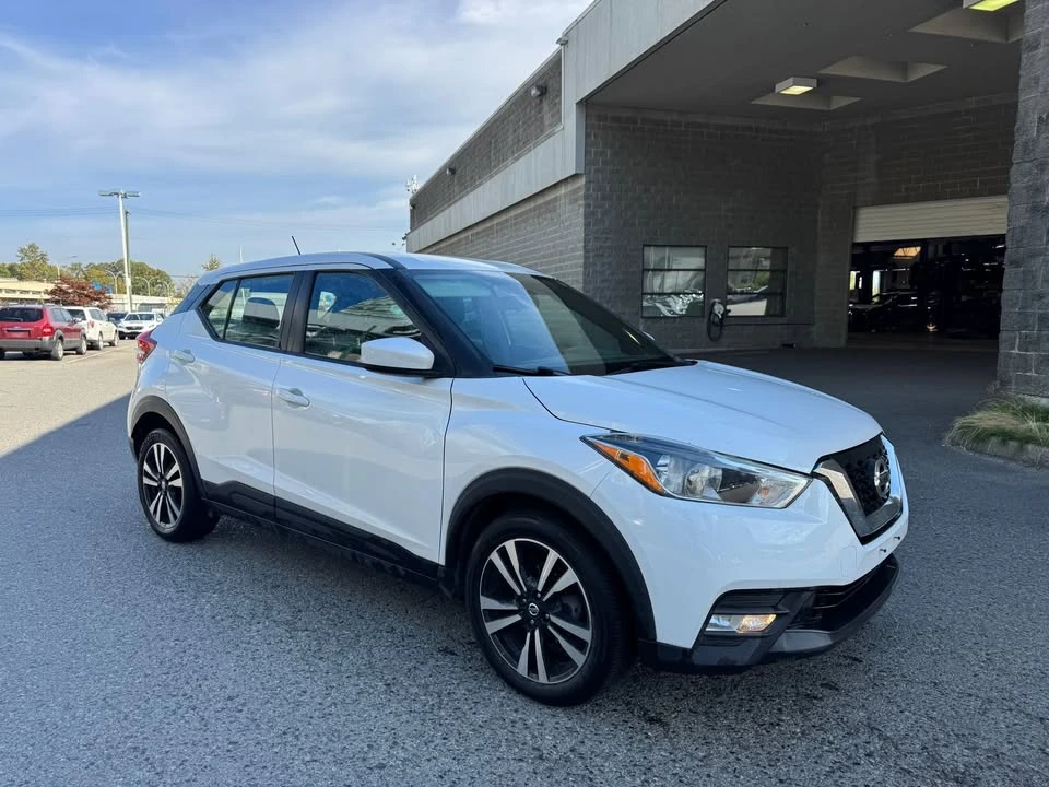 2019 Nissan Kicks - Image 3 of 11