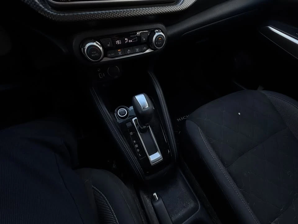 2019 Nissan Kicks - Image 8 of 11