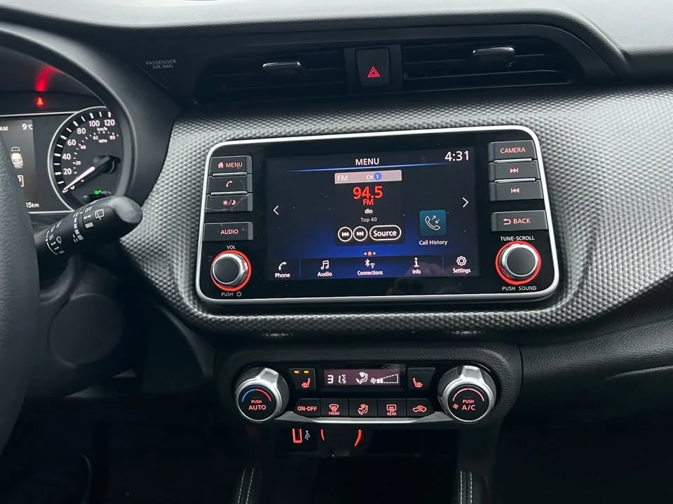 2019 Nissan Kicks - Image 18 of 20