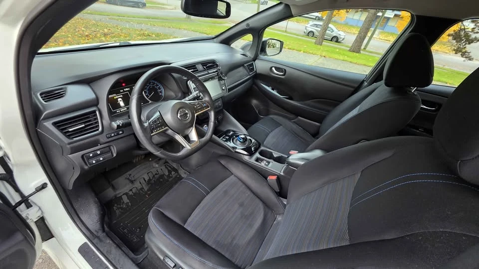 2019 Nissan Leaf - Image 9 of 16