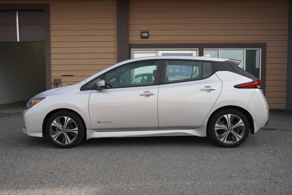 2019 Nissan Leaf - Image 5 of 14