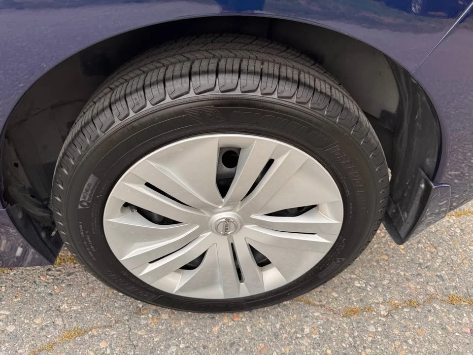 2019 Nissan Leaf - Image 10 of 18
