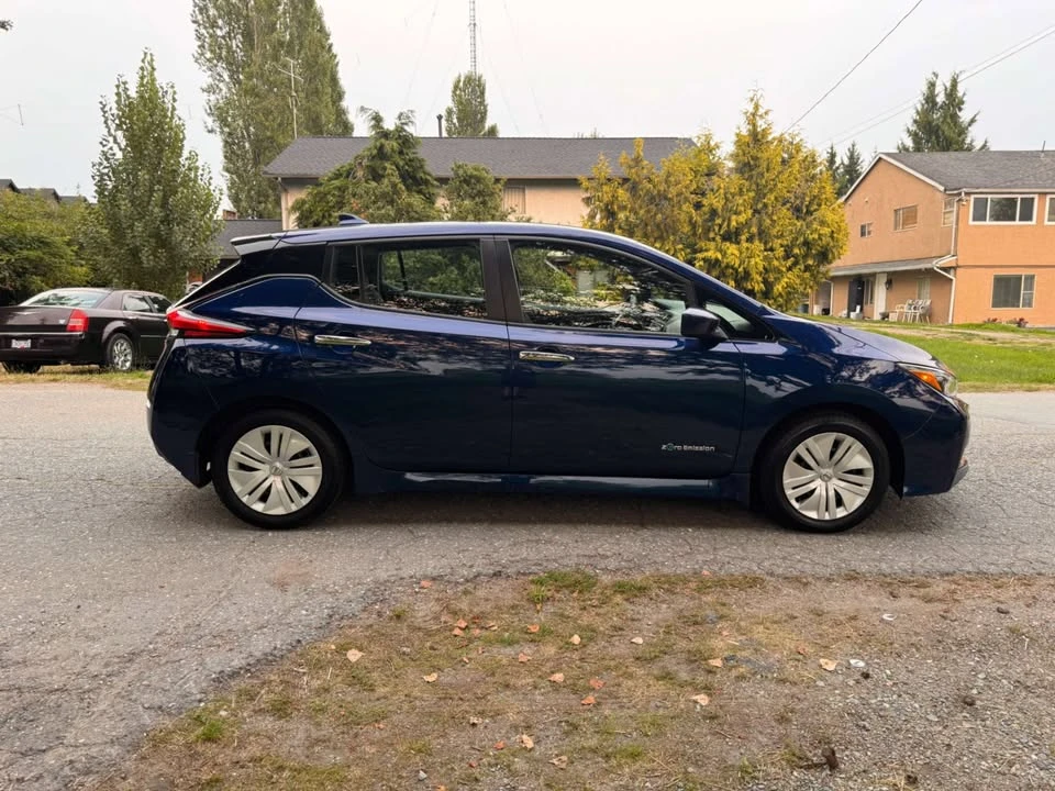 2019 Nissan Leaf - Image 14 of 18