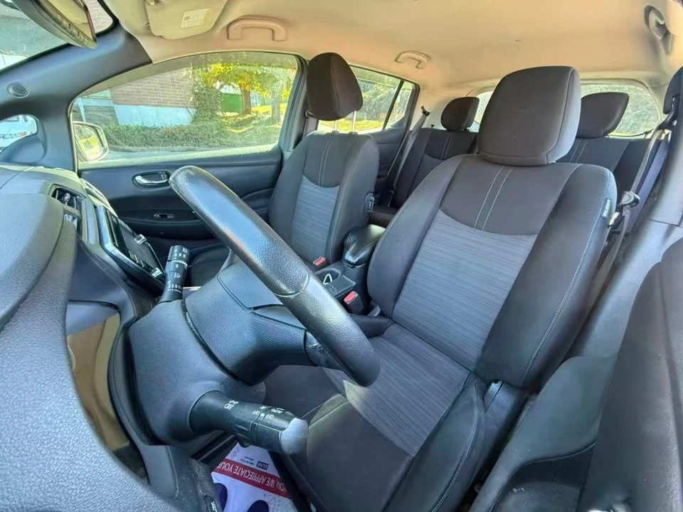 2019 Nissan Leaf - Image 13 of 18