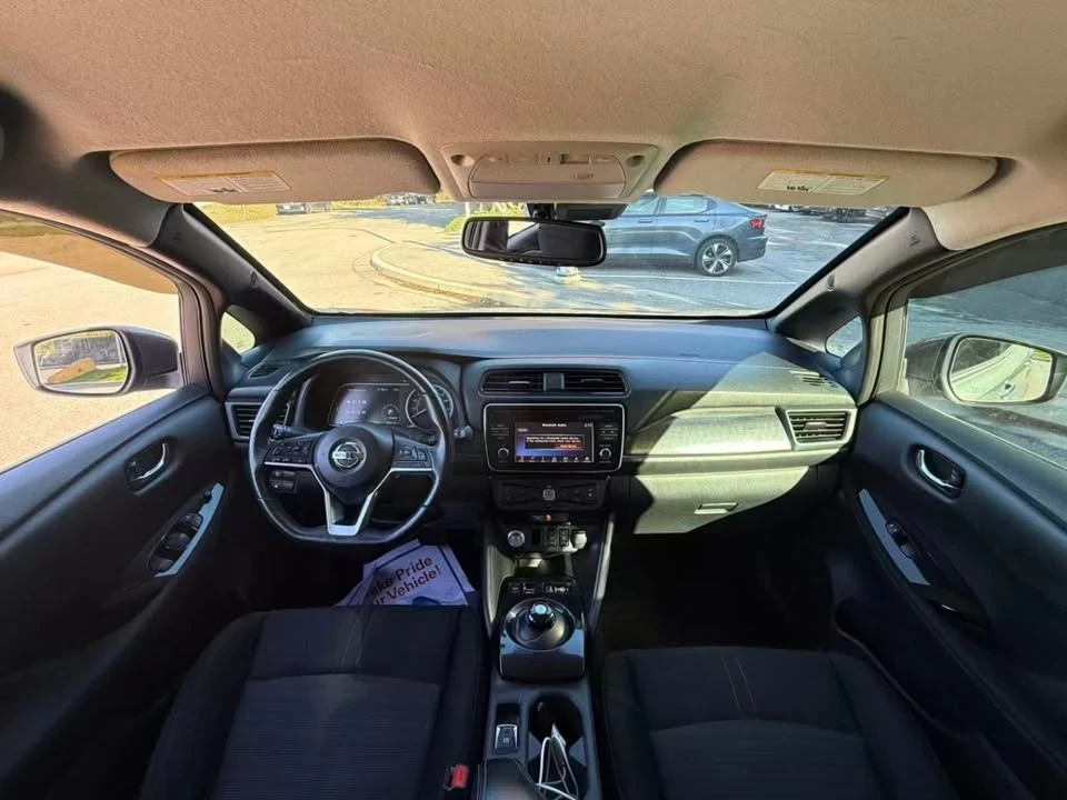 2019 Nissan Leaf - Image 16 of 18
