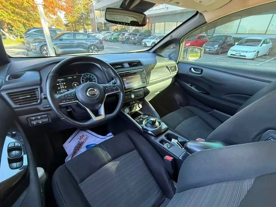 2019 Nissan Leaf - Image 14 of 18
