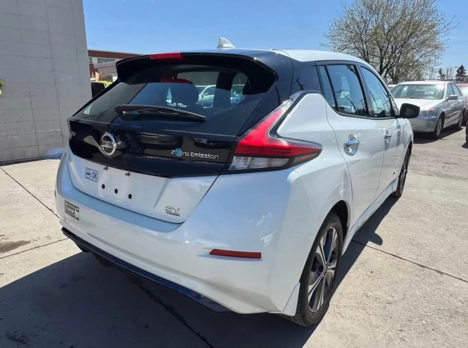2019 Nissan Leaf - Image 7 of 20