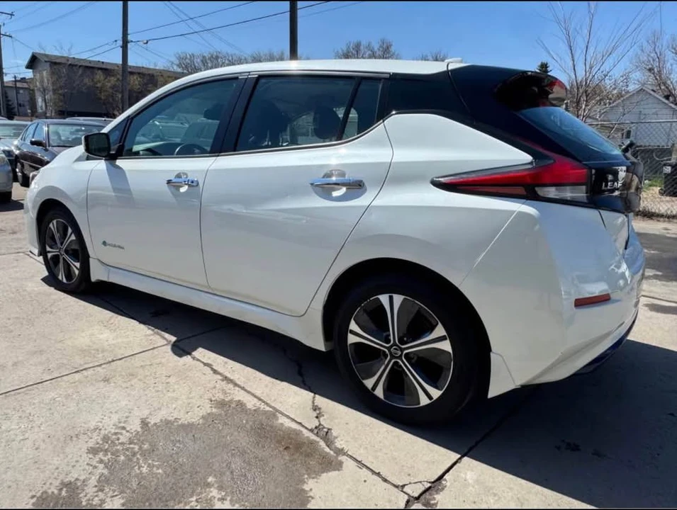 2019 Nissan Leaf - Image 4 of 20