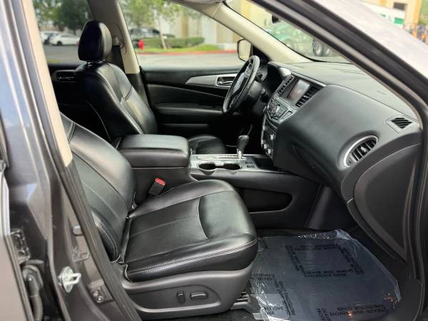 2019 Nissan Pathfinder 4th Gen - Image 10 of 21