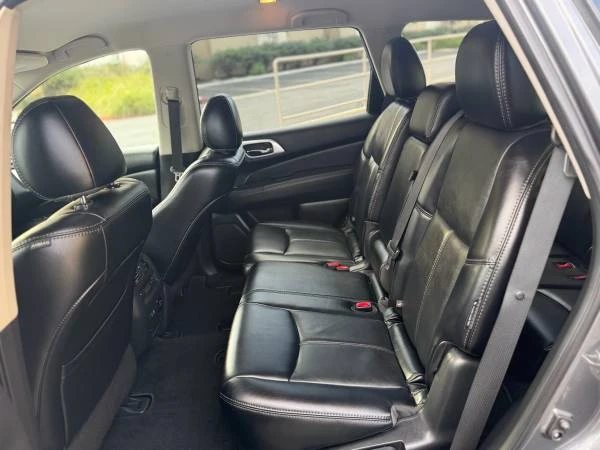 2019 Nissan Pathfinder 4th Gen - Image 17 of 21