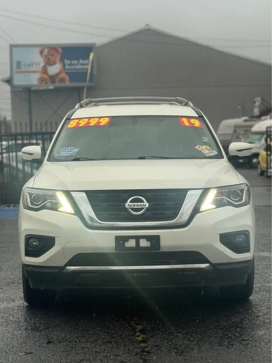 2019 Nissan Pathfinder 4th Gen - Image 2 of 20