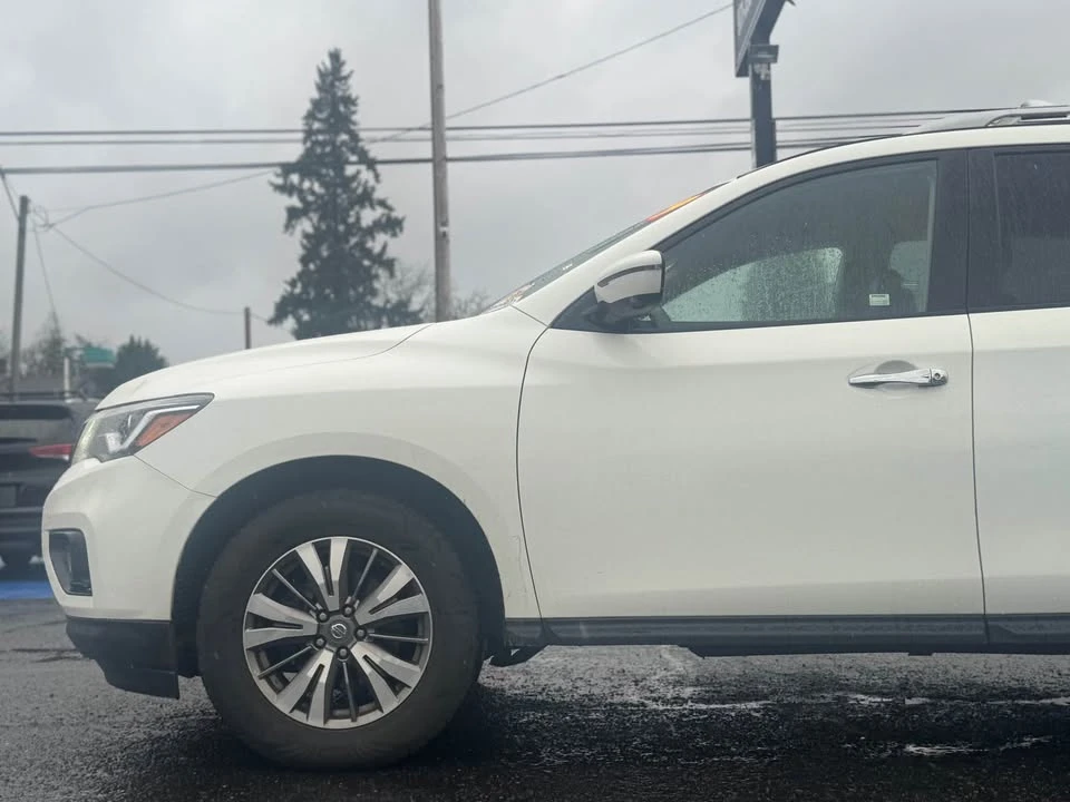 2019 Nissan Pathfinder 4th Gen - Image 5 of 20