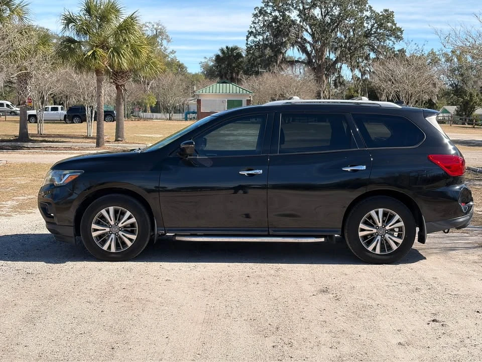 2019 Nissan Pathfinder 4th Gen - Image 3 of 9