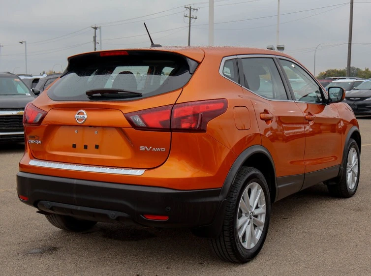 2019 Nissan Rogue - Image 4 of 8
