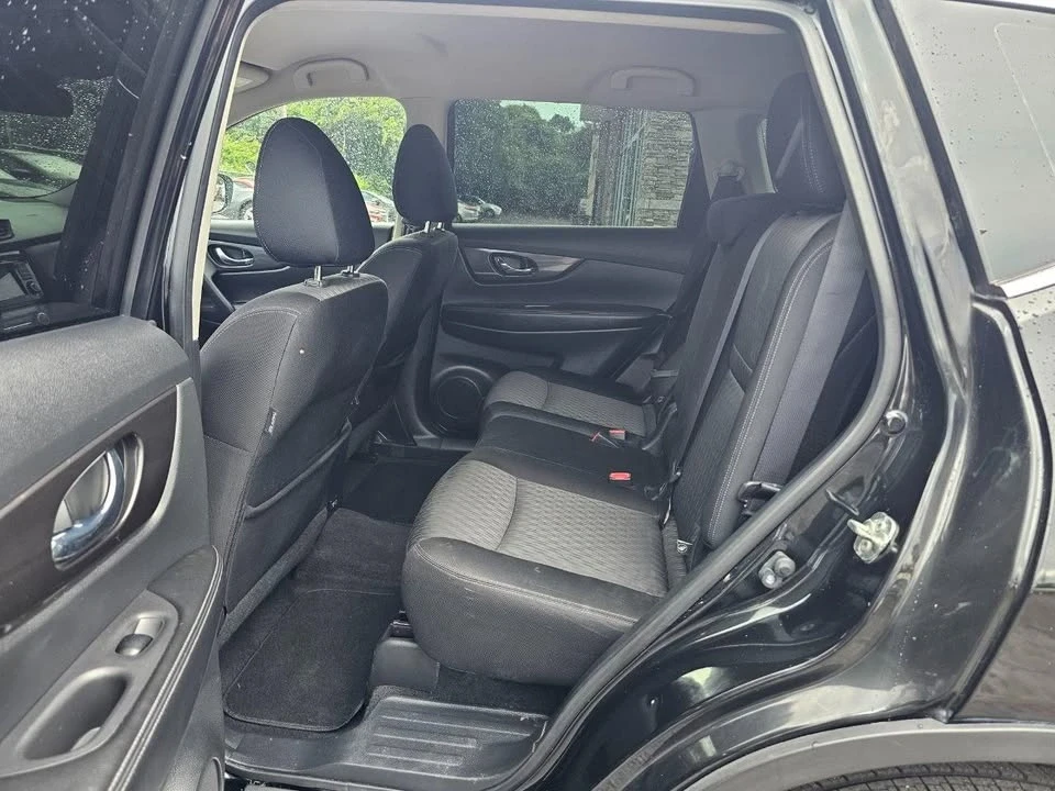2019 Nissan Rogue - Image 8 of 20