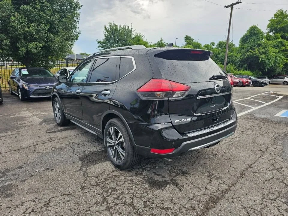 2019 Nissan Rogue - Image 4 of 20