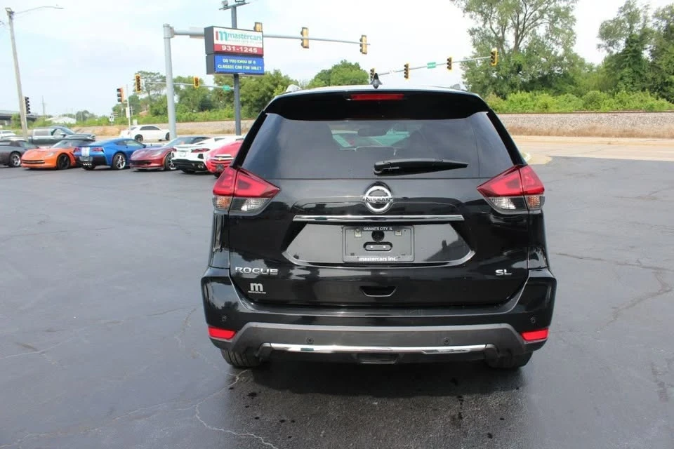 2019 Nissan Rogue - Image 5 of 19