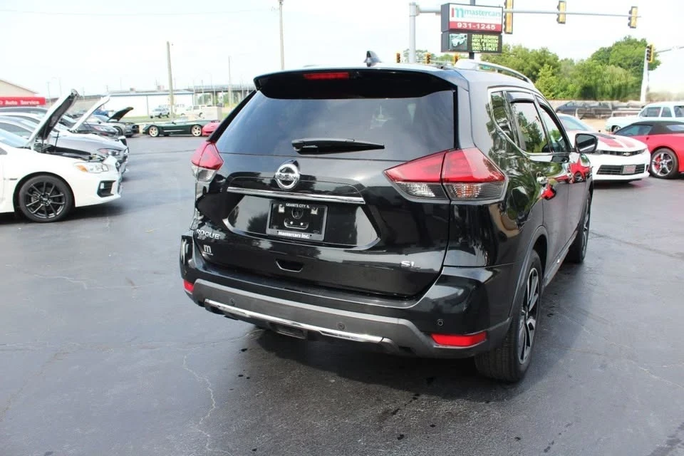 2019 Nissan Rogue - Image 6 of 19