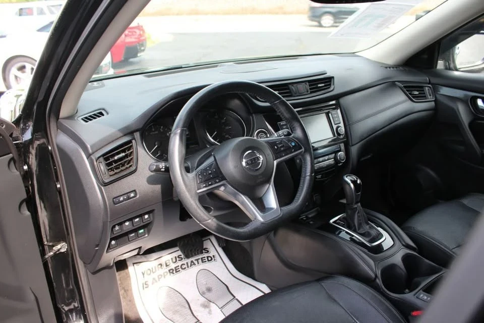 2019 Nissan Rogue - Image 17 of 19