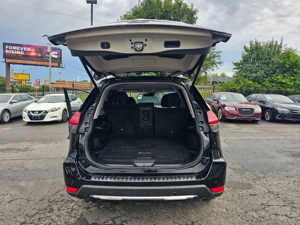 2019 Nissan Rogue - Image 19 of 20