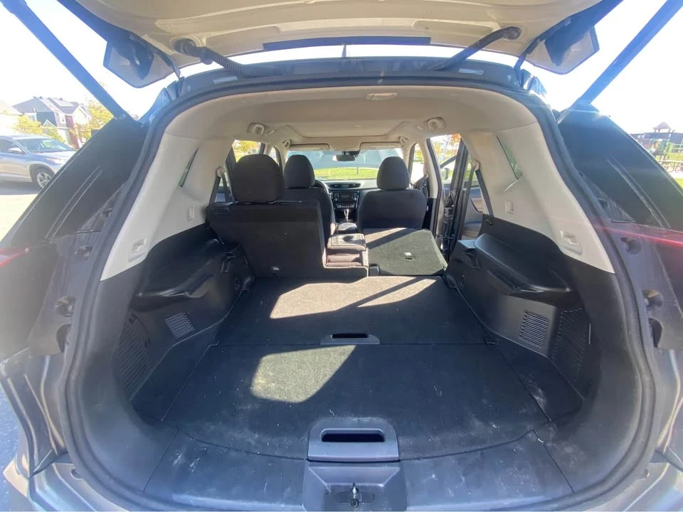 2019 Nissan Rogue - Image 6 of 8