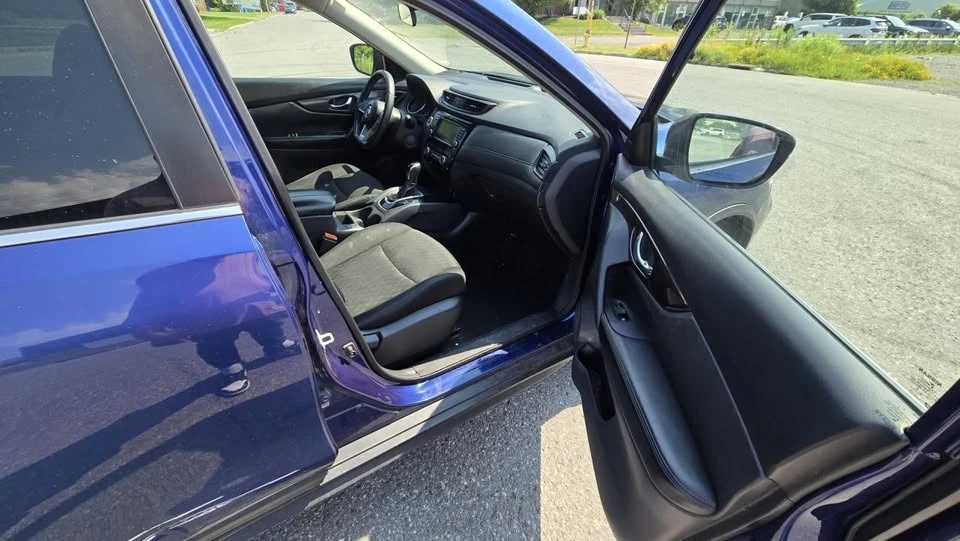 2019 Nissan Rogue - Image 14 of 15