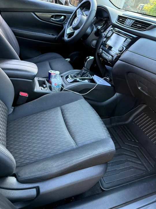 2019 Nissan Rogue - Image 5 of 6