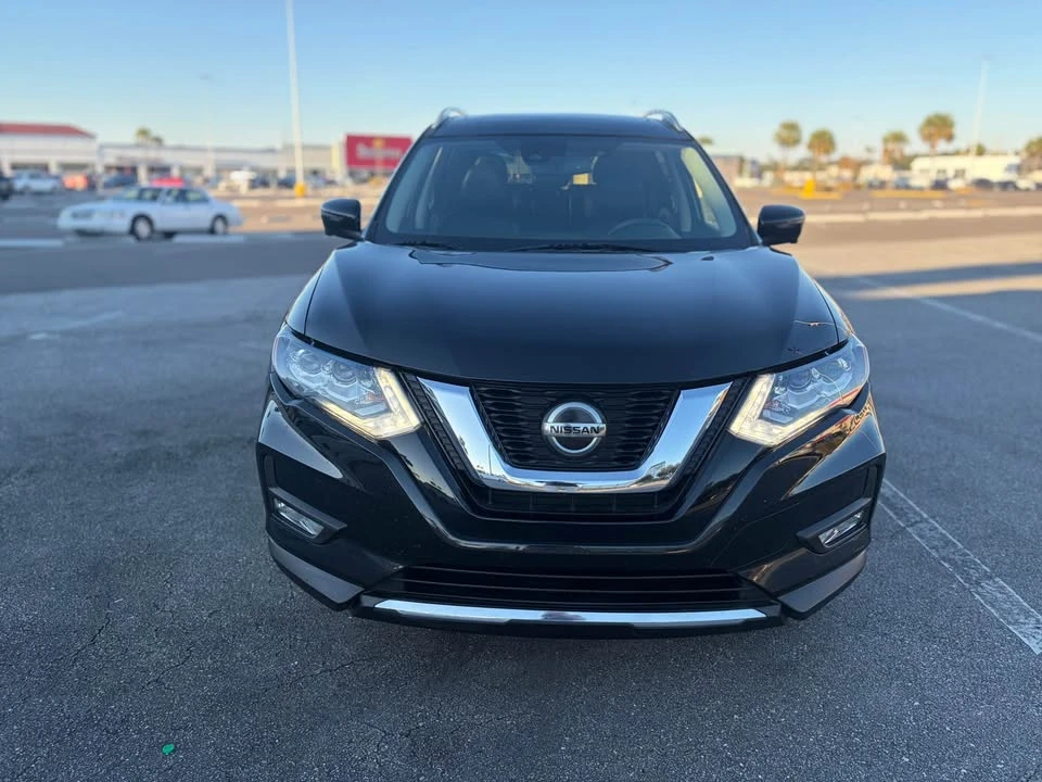 2019 Nissan Rogue - Image 2 of 20