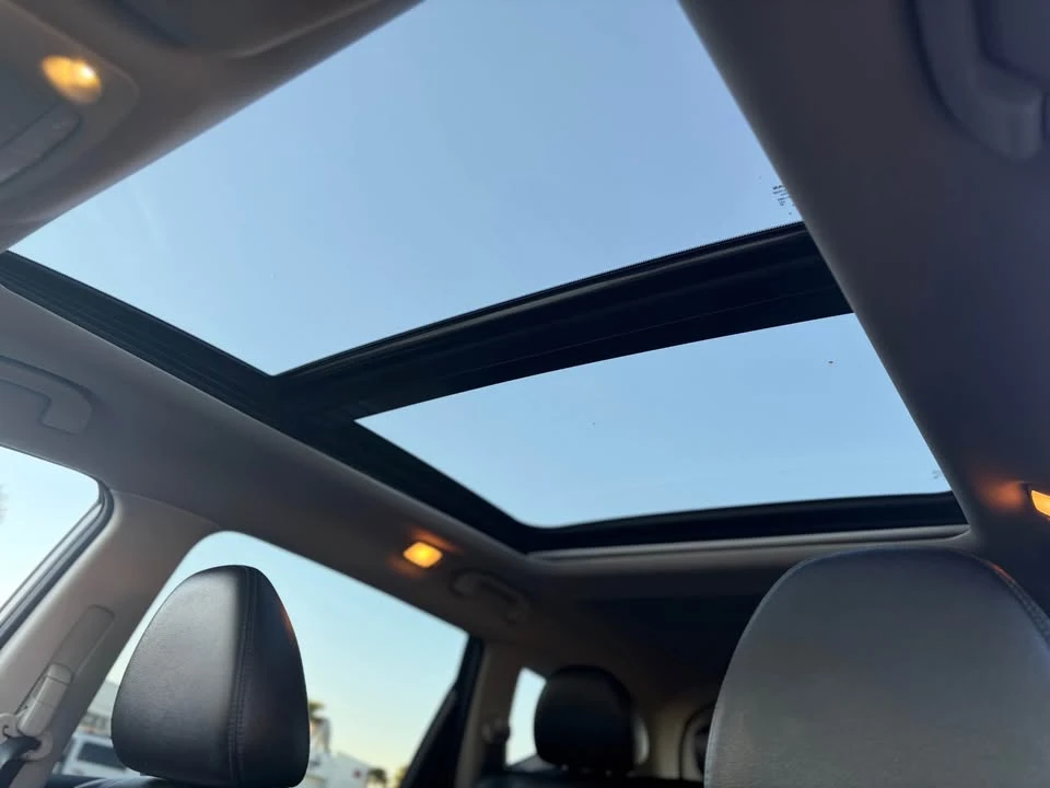 2019 Nissan Rogue - Image 17 of 20