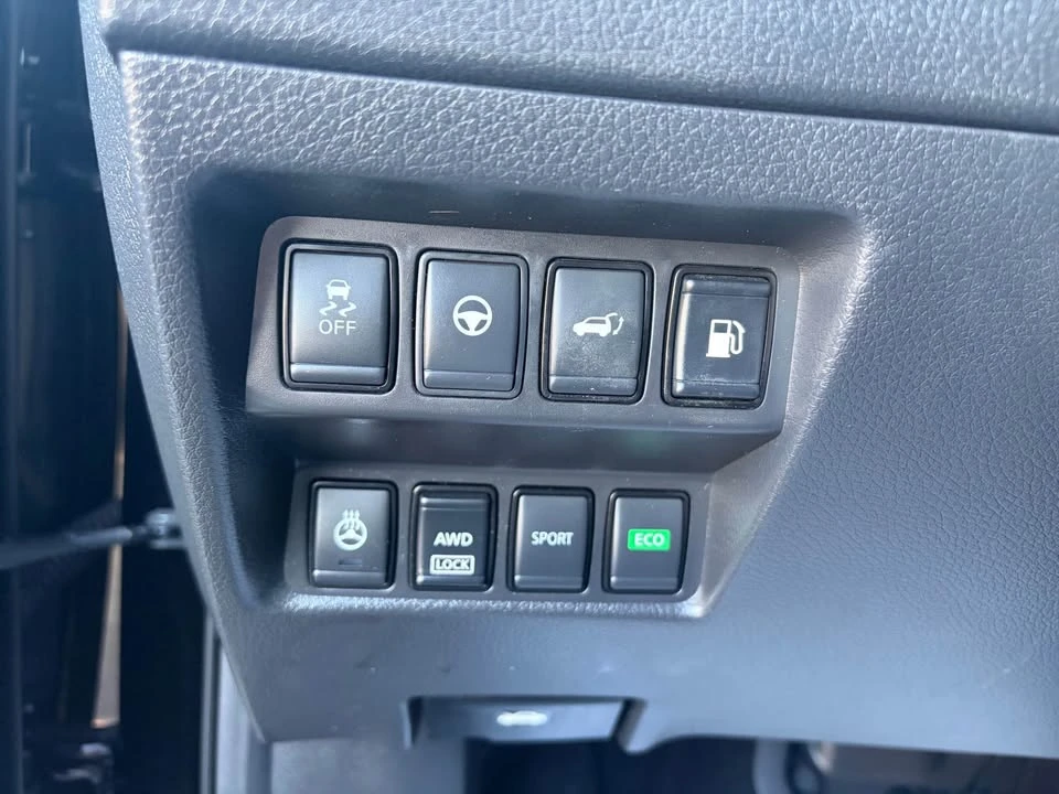 2019 Nissan Rogue - Image 13 of 20