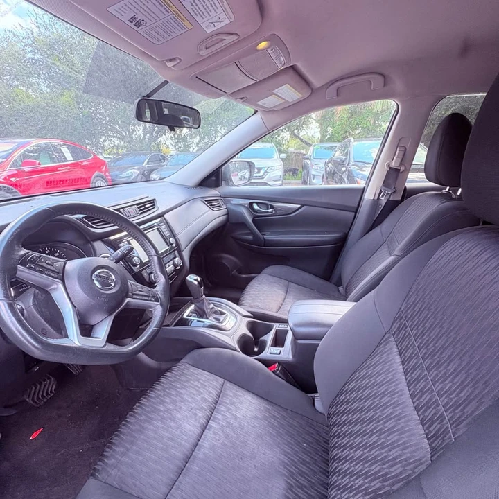 2019 Nissan Rogue - Image 5 of 6