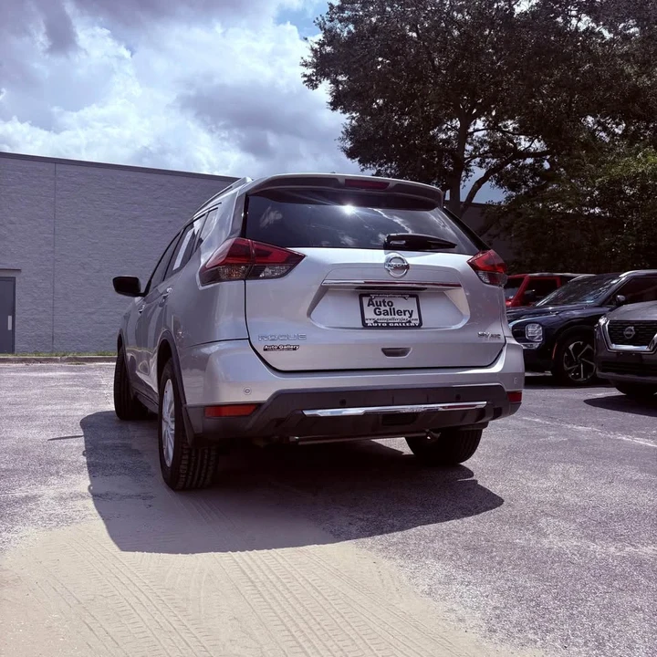 2019 Nissan Rogue - Image 4 of 6