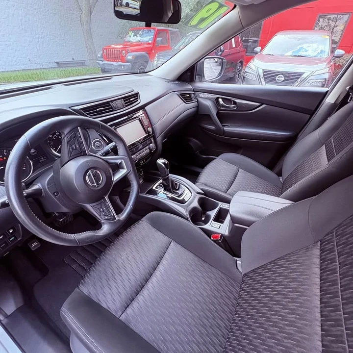 2019 Nissan Rogue - Image 5 of 6