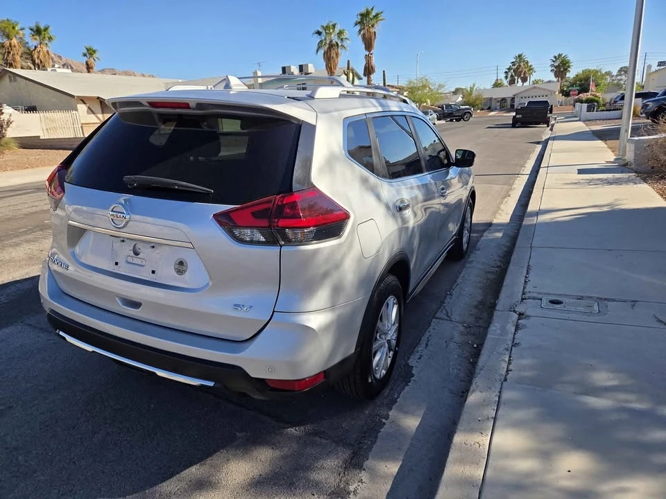 2019 Nissan Rogue - Image 7 of 13