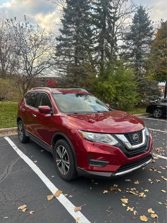 2019 Nissan Rogue - Image 5 of 13