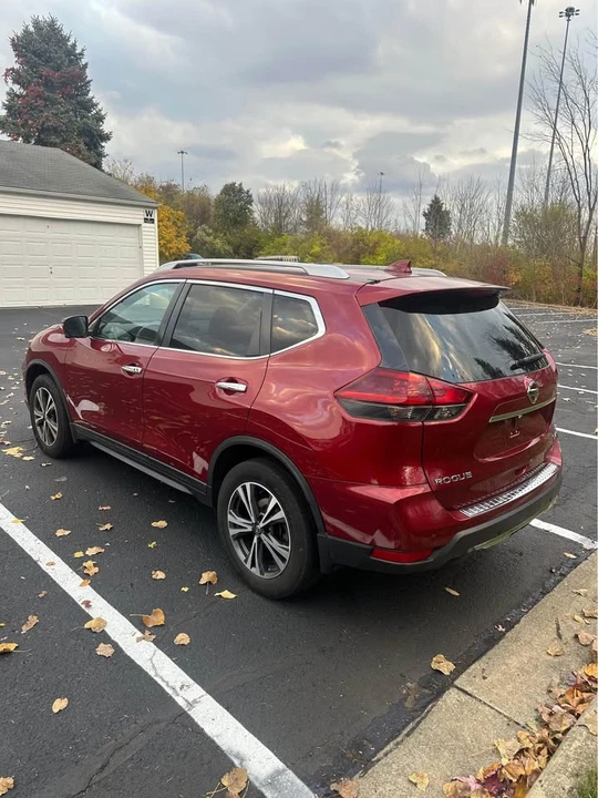 2019 Nissan Rogue - Image 4 of 13