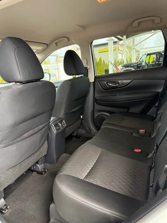 2019 Nissan Rogue - Image 2 of 6